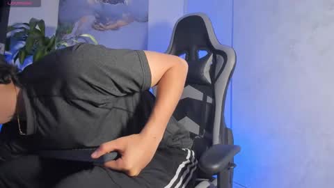 YEIKO ROMERO online show from 12-22-25, 05:10