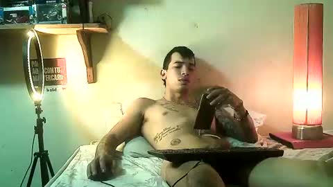 yeisoncastellanos1999 online show from 06-30-26, 05:36