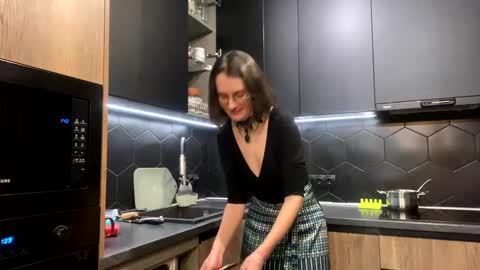 Yekaaoki online show from 12-28-24, 07:54