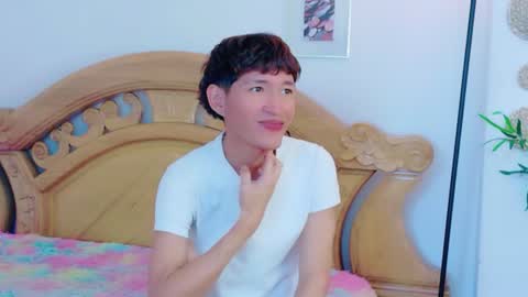 Snapshot of yeremmy_twink chatting on 07-06-26, 08:00 yeremmy_twink online show from 07-06-26, 08:00