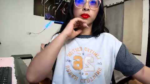 Snapshot of yesie_hot2 chatting on 06-12-26, 01:59 yesie_hot2 online show from 06-12-26, 01:59