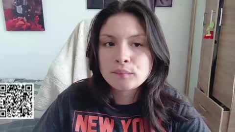 yessica_gomez01 online show from 04-22-26, 06:53