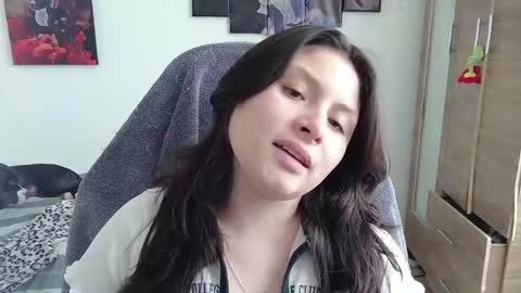 yessica_gomez01 online show from 04-23-26, 07:38