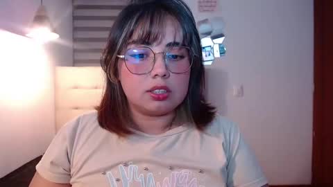 hii i am yini online show from 11-20-25, 03:28