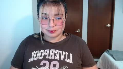 hii i am yini online show from 07-15-26, 02:06