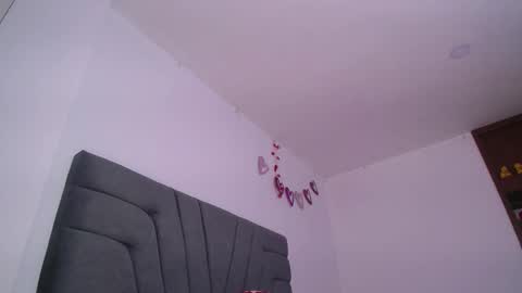 Snapshot of yinn_silver chatting on 03-13-26, 09:27 Yiny online show from 03-13-26, 09:27