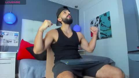 Yiyo online show from 02-14-26, 05:04