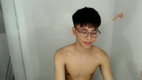 Snapshot of ynotyu chatting on 04-19-26, 04:28 ynotyu online show from 04-19-26, 04:28