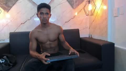 Snapshot of yoel_blessed chatting on 06-11-26, 11:58 Yoel online show from 06-11-26, 11:58
