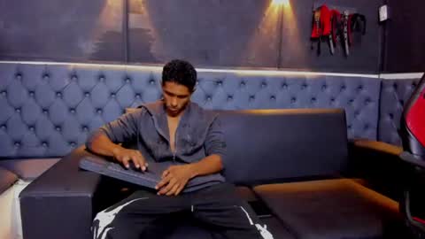Snapshot of yoel_blessed chatting on 06-13-26, 11:08 Yoel online show from 06-13-26, 11:08