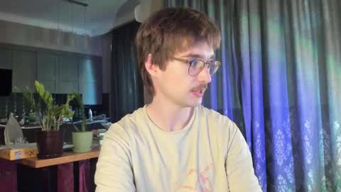 Max online show from 05-19-26, 03:35