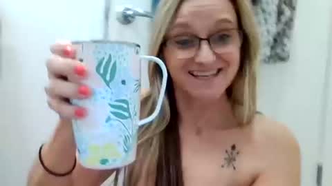 yogabuttttttt online show from 07-10-26, 06:39
