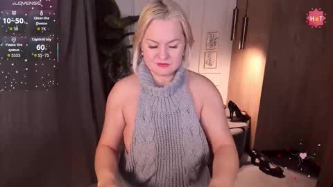 Snapshot of yolanda_kiss chatting on 01-09-26, 08:32 Yolanda online show from 01-09-26, 08:32