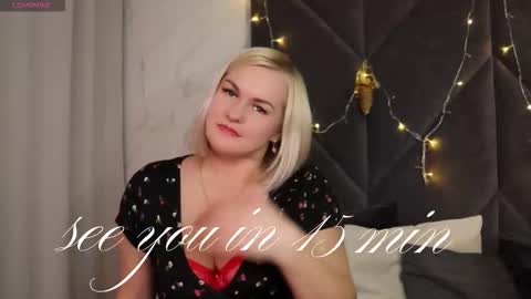 Snapshot of yolanda_kiss chatting on 03-06-26, 03:47 Yolanda online show from 03-06-26, 03:47