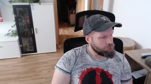 yolo4you69 online show from 05-20-26, 08:53