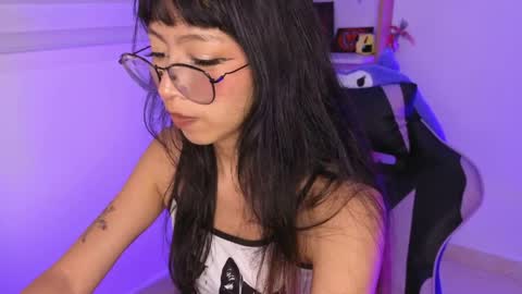 Snapshot of yommi_winx chatting on 04-04-26, 06:00 Yommi Winx online show from 04-04-26, 06:00