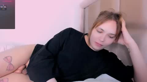 Snapshot of yomoyoo chatting on 02-12-26, 08:15 yomoyoo online show from 02-12-26, 08:15