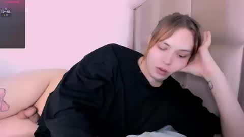 Snapshot of yomoyoo chatting on 02-18-26, 04:25 yomoyoo online show from 02-18-26, 04:25