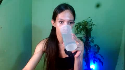 Snapshot of yor21bryar chatting on 05-29-26, 05:55 yor21bryar online show from 05-29-26, 05:55