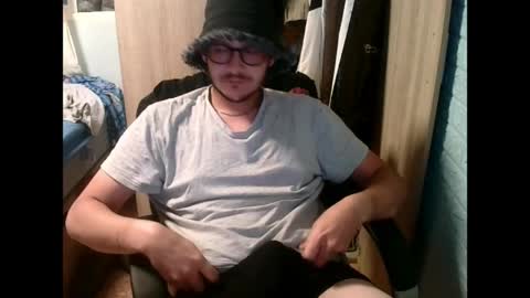 A... online show from 05-17-26, 05:53