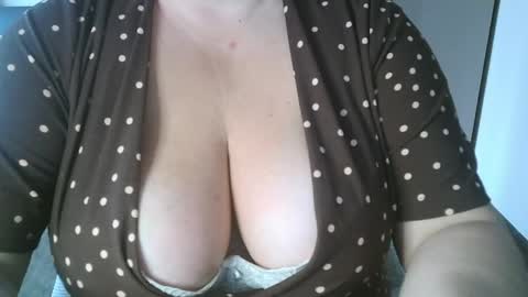 Maria Love online show from 05-26-26, 06:20