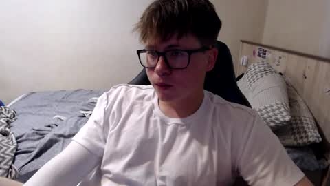 Max online show from 07-14-26, 03:33