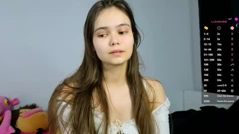 Julia Next stream  online show from 03-19-26, 04:33