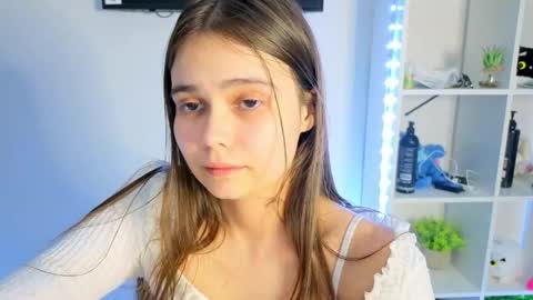 Julia Next stream  online show from 05-13-26, 07:33