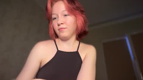Snapshot of your_moonlight_ chatting on 06-17-26, 03:02 Mia online show from 06-17-26, 03:02