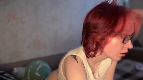 Snapshot of your_moonlight_ chatting on 06-18-26, 09:14 Mia online show from 06-18-26, 09:14