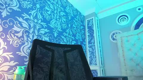 Snapshot of your_perverse_whore chatting on 12-12-24, 02:26 Salome online show from 12-12-24, 02:26