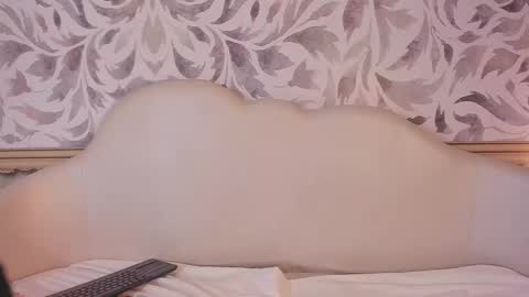 Snapshot of your_perverse_whore chatting on 02-20-25, 12:08 Salome online show from 02-20-25, 12:08