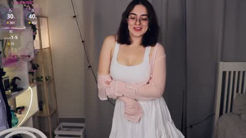 Luna online show from 01-11-25, 07:06