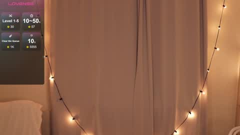 Luna online show from 02-01-25, 04:22