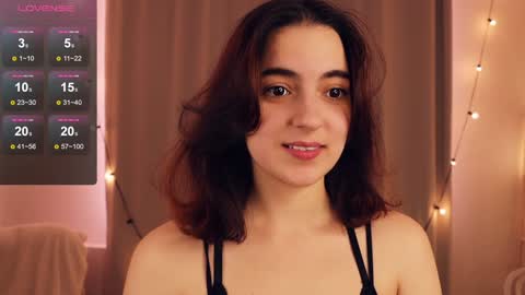 Luna online show from 02-02-25, 11:08