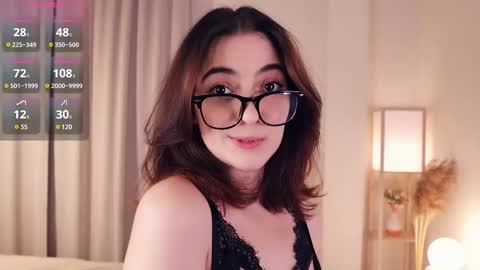 Luna online show from 02-22-25, 01:46