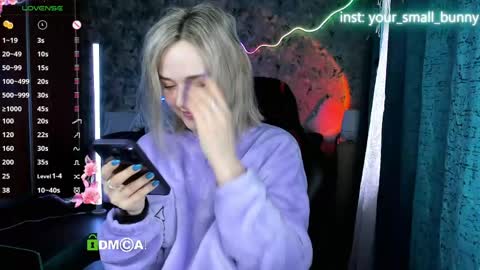 Snapshot of your_small_bunny chatting on 05-16-26, 02:41 Molly online show from 05-16-26, 02:41