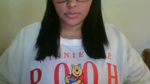 Snapshot of yourangel889 chatting on 03-22-26, 04:10 Angel online show from 03-22-26, 04:10