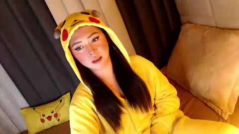 JEN  online show from 03-19-26, 01:26