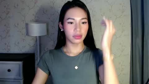 Snapshot of yourdreamgirlgwen chatting on 06-03-26, 01:19 GWENI online show from 06-03-26, 01:19