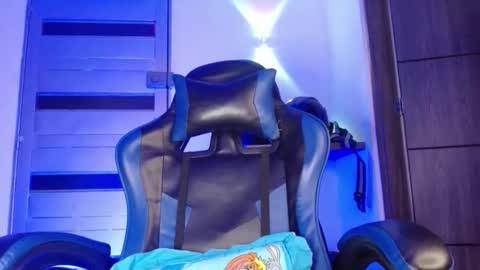 yourfavorite_bigclit online show from 05-19-26, 08:53