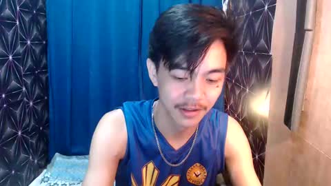 Snapshot of yourguy_josh23 chatting on 12-04-24, 06:39 Josh online show from 12-04-24, 06:39