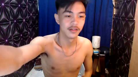 Snapshot of yourguy_josh23 chatting on 12-10-24, 07:05 Josh online show from 12-10-24, 07:05