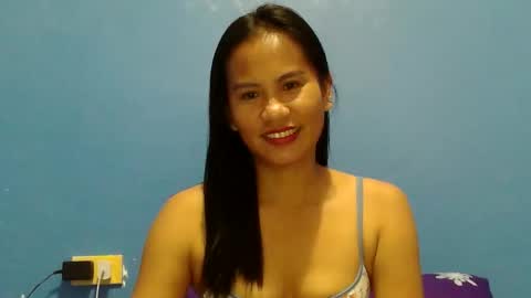 yourmorenagirl69 online show from 01-06-26, 11:47