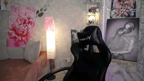 Nicky online show from 07-28-26, 06:20