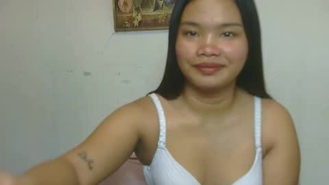 Snapshot of yourpinay_belle chatting on 04-18-26, 12:14 Belle online show from 04-18-26, 12:14