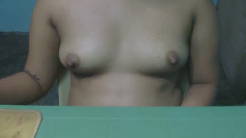 Snapshot of yourpinay_belle chatting on 05-23-26, 01:44 Belle online show from 05-23-26, 01:44
