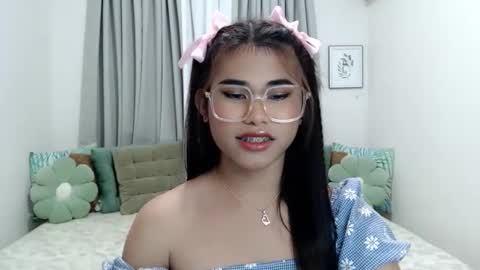 yourprettyblythe_ts online show from 01-15-26, 07:46