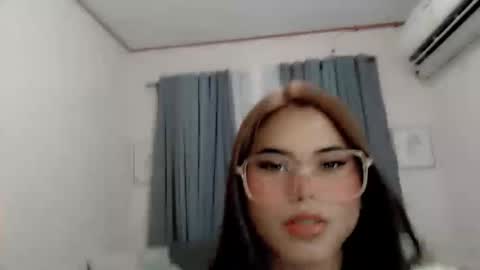 yourprettyblythe_ts online show from 02-06-26, 05:45