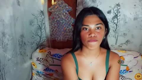 yourqueen_19 online show from 05-22-26, 08:53